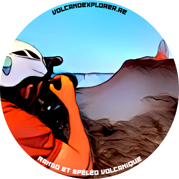 Logo Volcanoexplorer.re Vincent Cheville Tunnels de lave Réunion